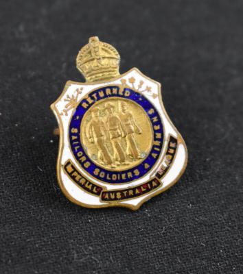 Small Enamel ‘RSL’ Lapel Badge no. “Z3196” as issued to Pte. Albert George SCOTT 892