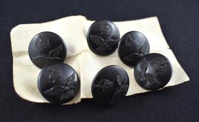 Second World War Royal Australian Air Force (RAAF) Bakelite Uniform Buttons
