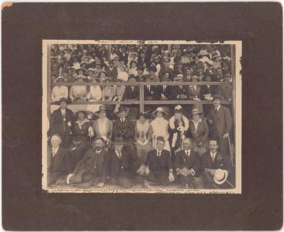 Patrons at the Katanning Show