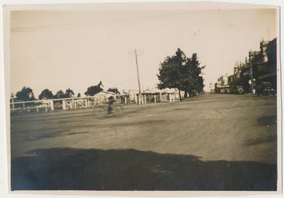 Railway Crossing at Clive Street