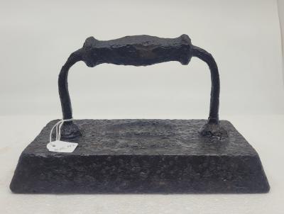 Sad Clothes Iron - flat base