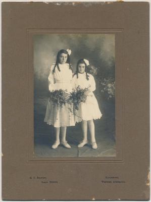 Lena and Alice Turner