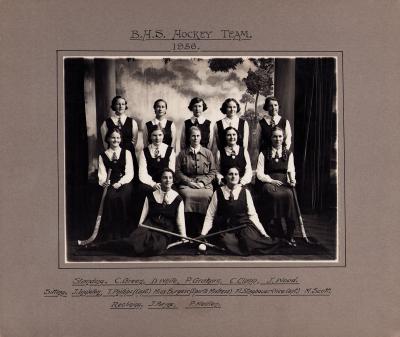 Girls Hockey Team 1936