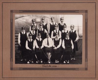 Girls Hockey Team 1928