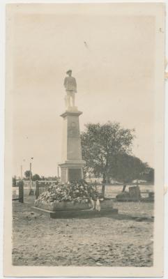 Katanning War Memorial in Prosser Park