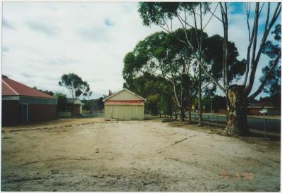 Dongolocking School