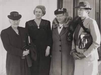 Dorothy Tangney With A Group Of Women