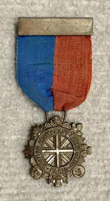 Front of British Army & Navy Leave Club (Paris) medallion