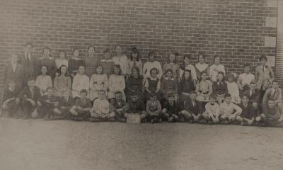 Claremont Central School Std VII 1920