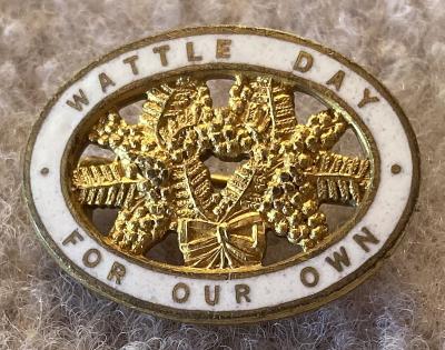 'Wattle Day 1918' metal and enamel fundraising brooch 