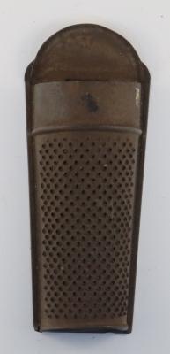 Nutmeg Grater with Open lid