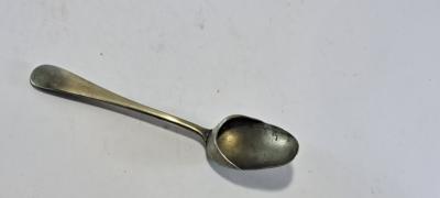 Feeding spoon 