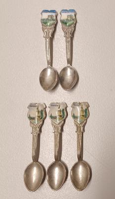 Souvenir spoons