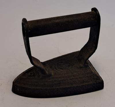 Sad iron 