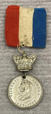1897 Queen Victoria Diamond Jubilee souvenir commemorative medallion