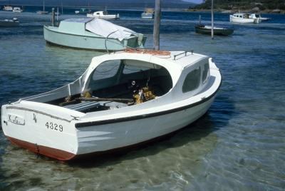 Bright Family Boat