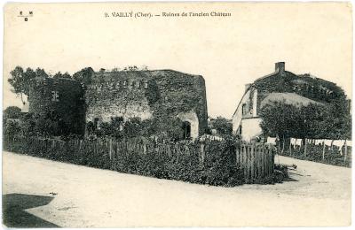 First World War Postcard Vailly (Cher)’ sent by Pte. Edward Charles MOUCHEMORE, 6351
