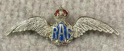 Royal Air Force silver tone and enamel sweetheart brooch - 2