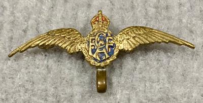 Royal Canadian Air Force gold tone sweetheart brooch with hanging loop