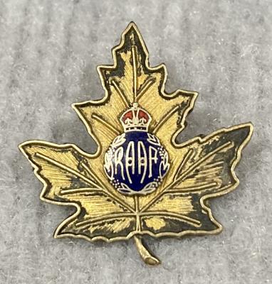 Royal Australian Air Force gold filled maple leaf sweetheart brooch