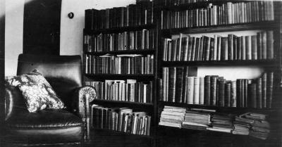 John Curtin family library, 1927