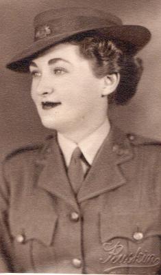 World War 2, Australia, MERTON, Australian Women’s Army Service, 1945