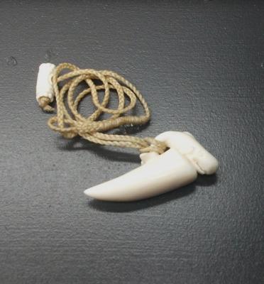 SCRIMSHAW (SPERM WHALE) WITH BAG