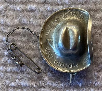 Silvered 1943 Australian Penny slouch hat sweetheart brooch with safety chain