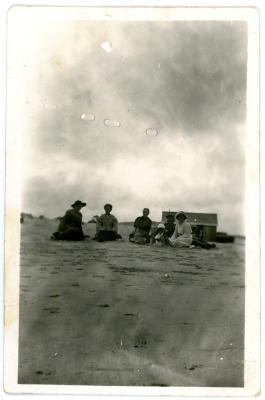 First World War Photograph of Five Adults & a Child at North Head Quarantine Station in NSW