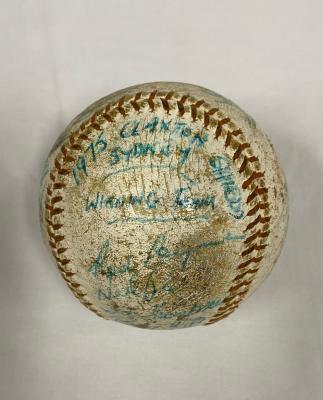 1975 Claxton Shield signed baseball