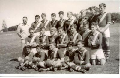 CLAREMONT HIGH SCHOOL FOOTBALL TEAM 1955