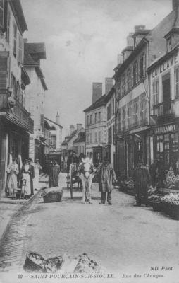 World War 1, Europe France Saint-Pourcain-Sur-Sioule, 1914