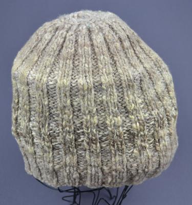 BROWN KNITTED BEANIE