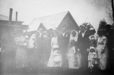 Charlie & Dora Deere (Neé Griffiths) All Saints 1915