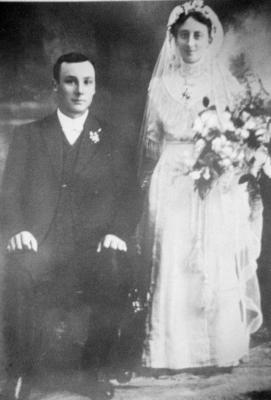 James & Sarah Stallard 10/4/1912 at Yallingup
