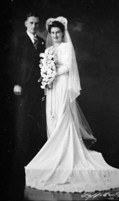 Norah Sexton & Ted Warner 23/11/1946