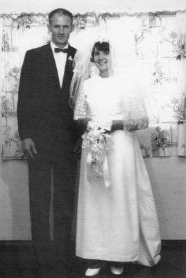Sam Treadgold (Best Man) Delys Harris (Bride)