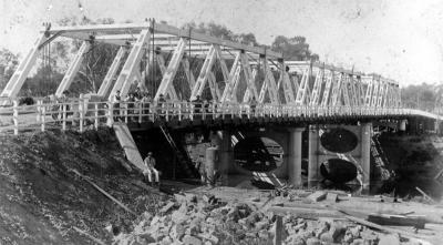 Beyond railway bridge, Nannup