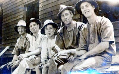 Workman who dismantled the houses at Barrabup & transferrerd into Nannup
