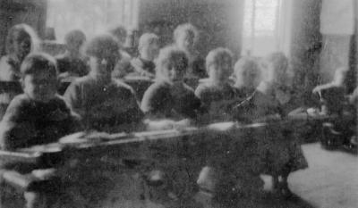 Frank Stevenson's pupils - Ellis Creek 1922-24