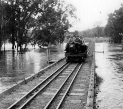 Floods at Nannup 1945
