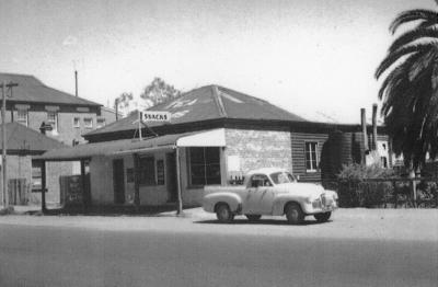 10 Warren Road - April 1962 Second photo taken December 2019