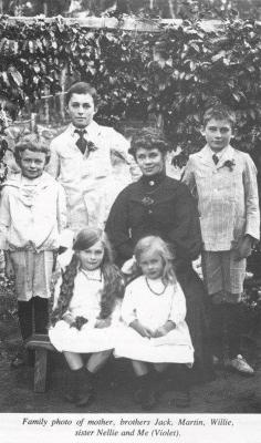 Wyss Family photo taken in Nannup.  Rosina Wyss with her children jack, Martin, Willie, Nellie & Violet. 