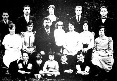 George & Annie Marlowe & family