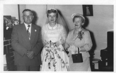 Harry & Dorrie Higgins with Pauline. 21 September 1957