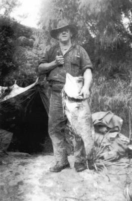 Bill Russell with Dhufish caught on handline at Cosy Corner