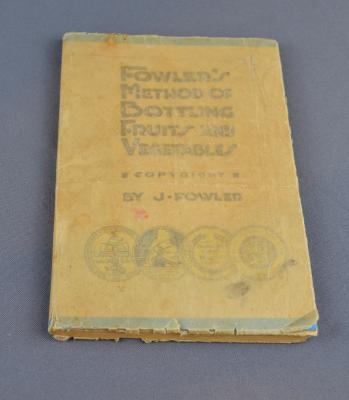 FOWLERS BOTTLING FRUITS AND VEGETABLES BOOK