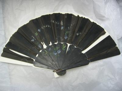 FOLDING FAN, BLACK