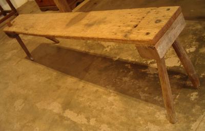 BENCH SEAT PINE WITH BUSHCUT LEGS