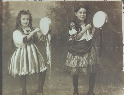 Black and White photograph Sandstone Mary and Sylvia Jordan